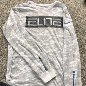 The Nike Tee Elite long sleeve